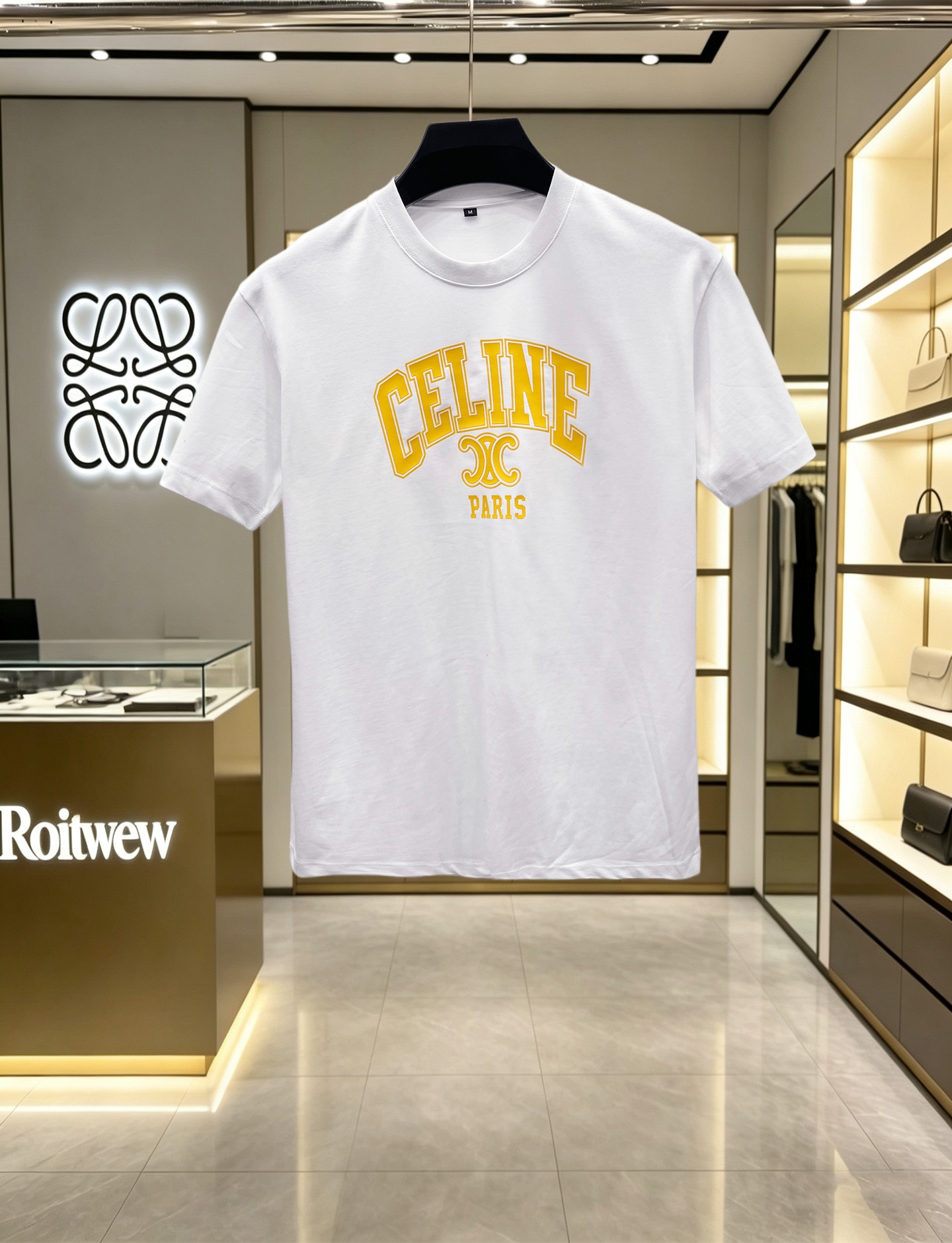 完売必至 2026 セリーヌ 新作 半袖Tシャツ コピー