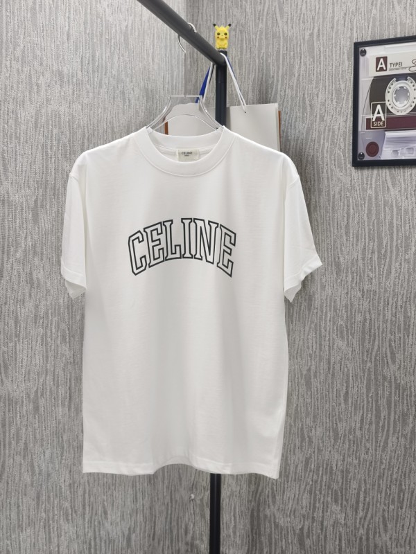 注目度抜群！2026 セリーヌ 新作 半袖Tシャツ コピー