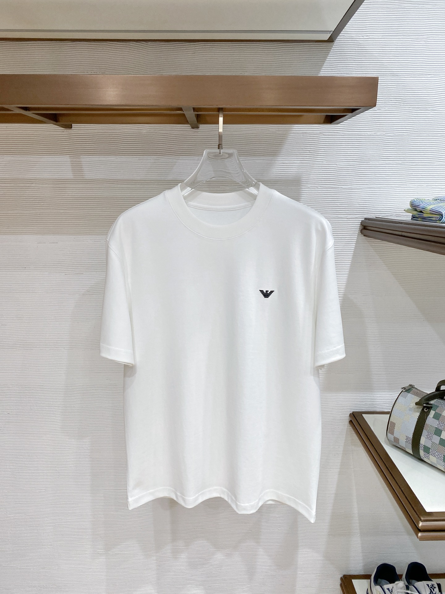一目惚れ♪  2026 ジョルジオアルマーニ 新作 半袖Tシャツ コピー