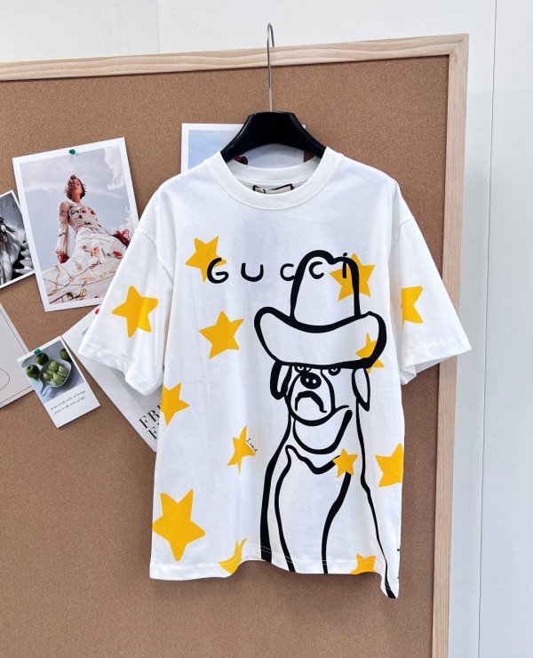 注目度抜群！ 2026 グッチ 新作 半袖Tシャツ スーパーコピー