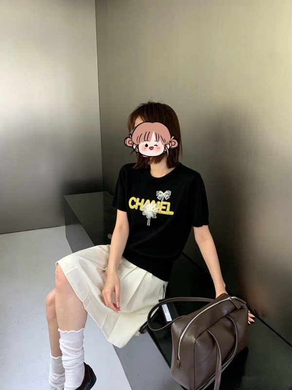 お洒落 2026 シャネル 新作 半袖Tシャツ 偽物