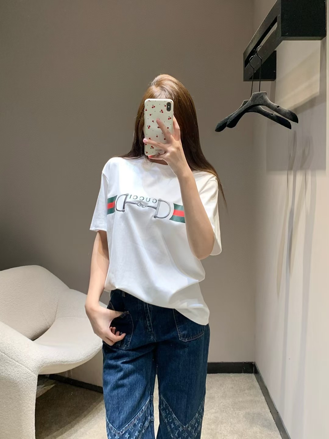 争奪戦 2026 グッチ 新作 半袖Tシャツ 偽物