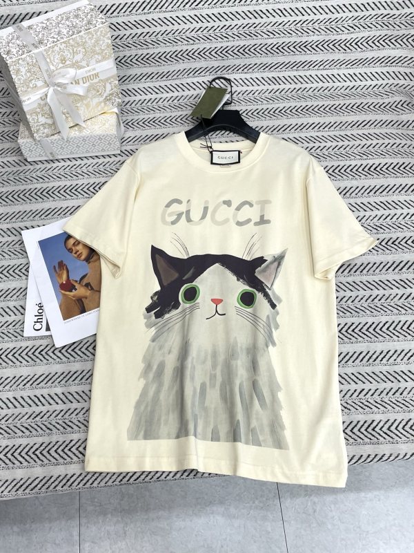 お洒落 2026 グッチ 新作 半袖Tシャツ 偽物