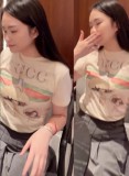 【即発】★ 2026 グッチ 新作 半袖Tシャツ 偽物