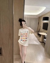 ☆超人気☆  2026 グッチ 新作 半袖Tシャツ 偽物