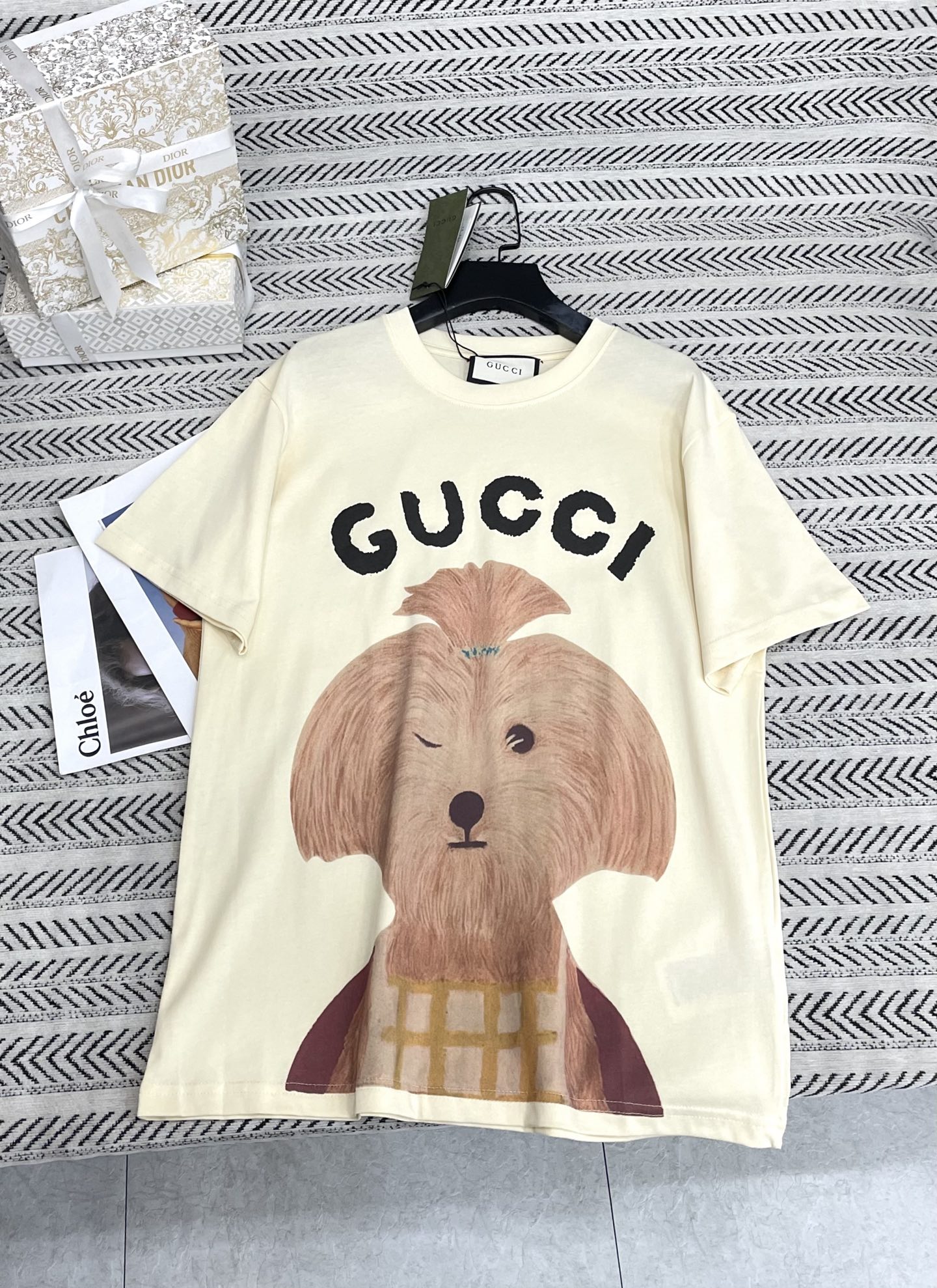 一目惚れ♪  2026 グッチ 新作 半袖Tシャツ コピー