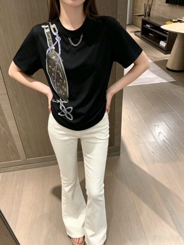 人気No1★ 2026 ルイヴィトン 新作 半袖Tシャツ コピー