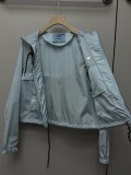完売必至 2026 プラダ 新作 日焼け止め服 スーパーコピー