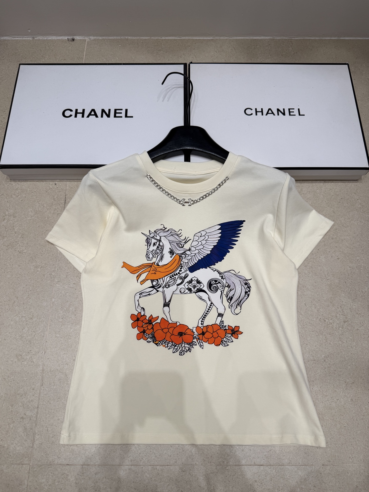 注目度抜群！2026 エルメス 新作 半袖Tシャツ 偽物 2色