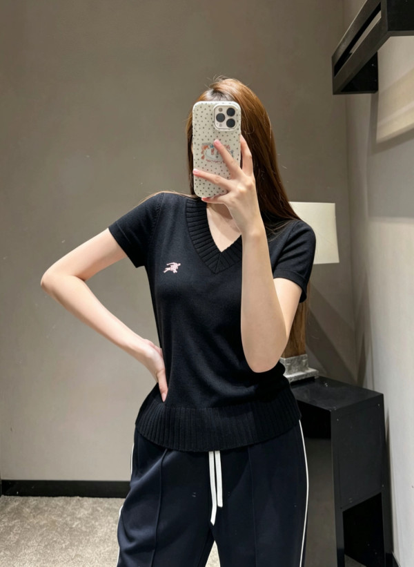 【使い勝手抜群】2026 バーバリー 新作 半袖Tシャツ スーパーコピー 3色