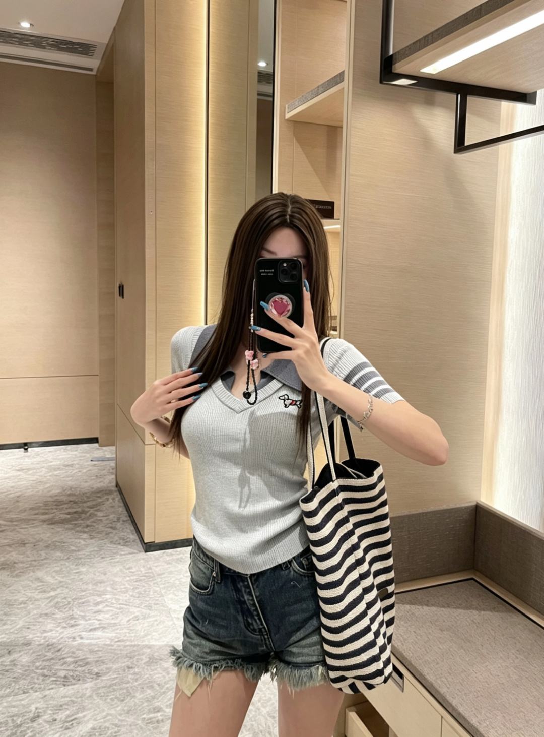 日本未入荷 2026 トム·ブラウン 新作 半袖Tシャツ 偽物 3色