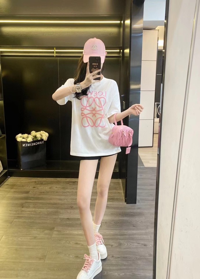 完売必至 ★ 2026 ロエベ 新作 半袖Tシャツ コピー