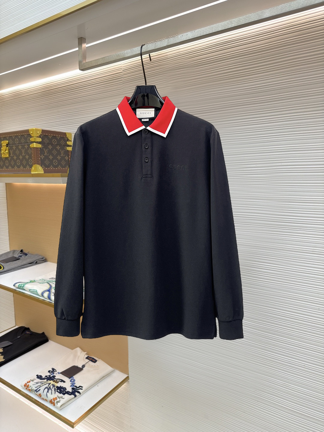 定番人気！ 2027 グッチ 新作 長袖Tシャツ スーパーコピー
