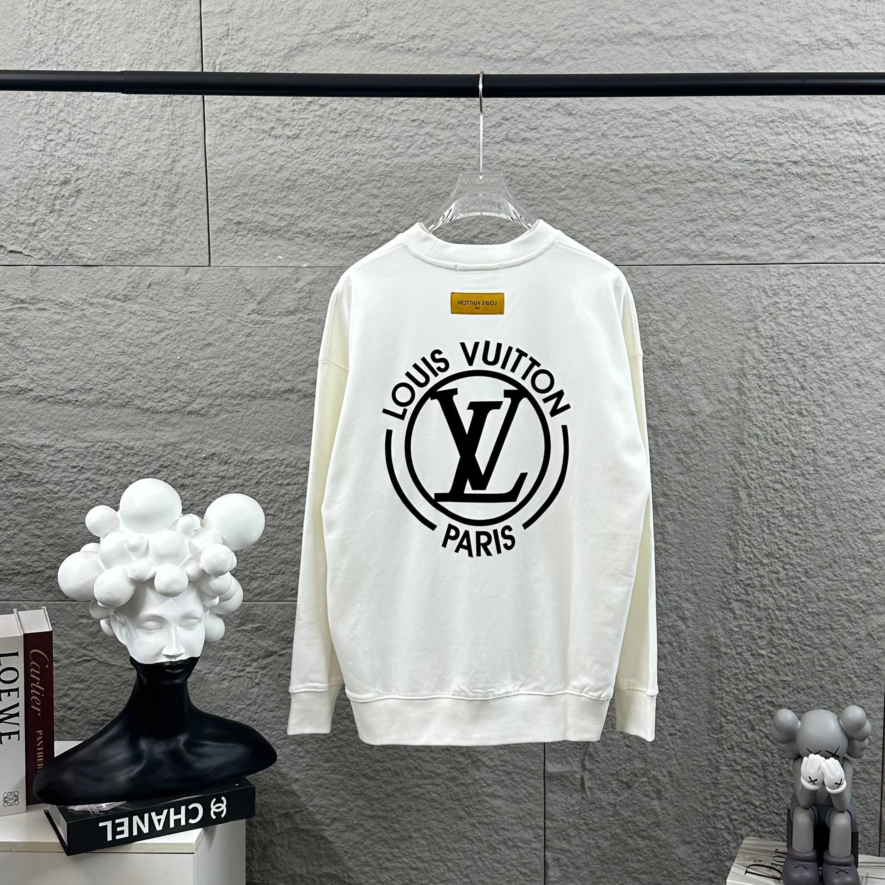 最安値挑戦 2027 ルイヴィトン 新作 長袖Tシャツ 偽物