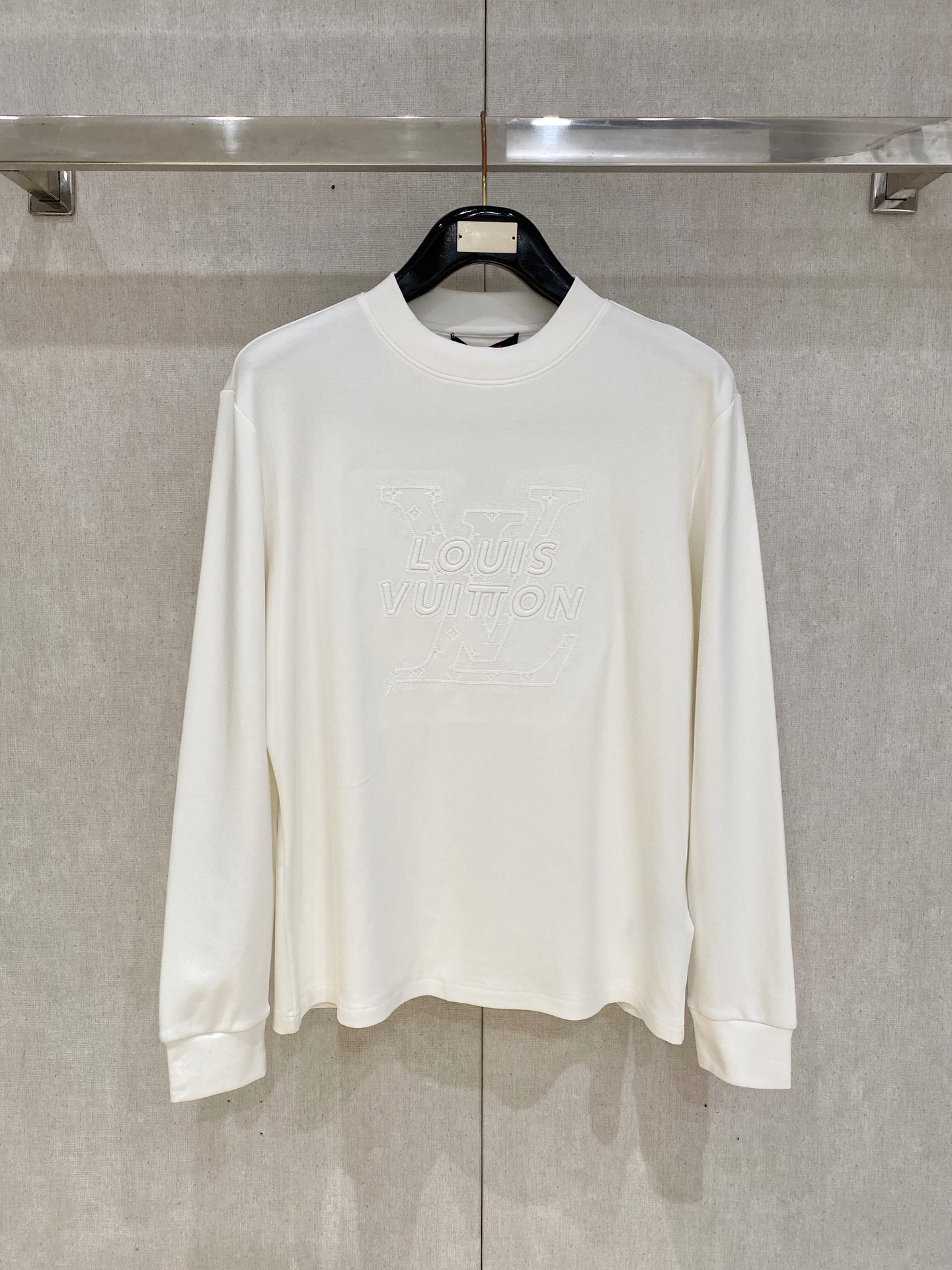 すぐ届く 2027 ルイヴィトン 新作 長袖Tシャツ スーパーコピー
