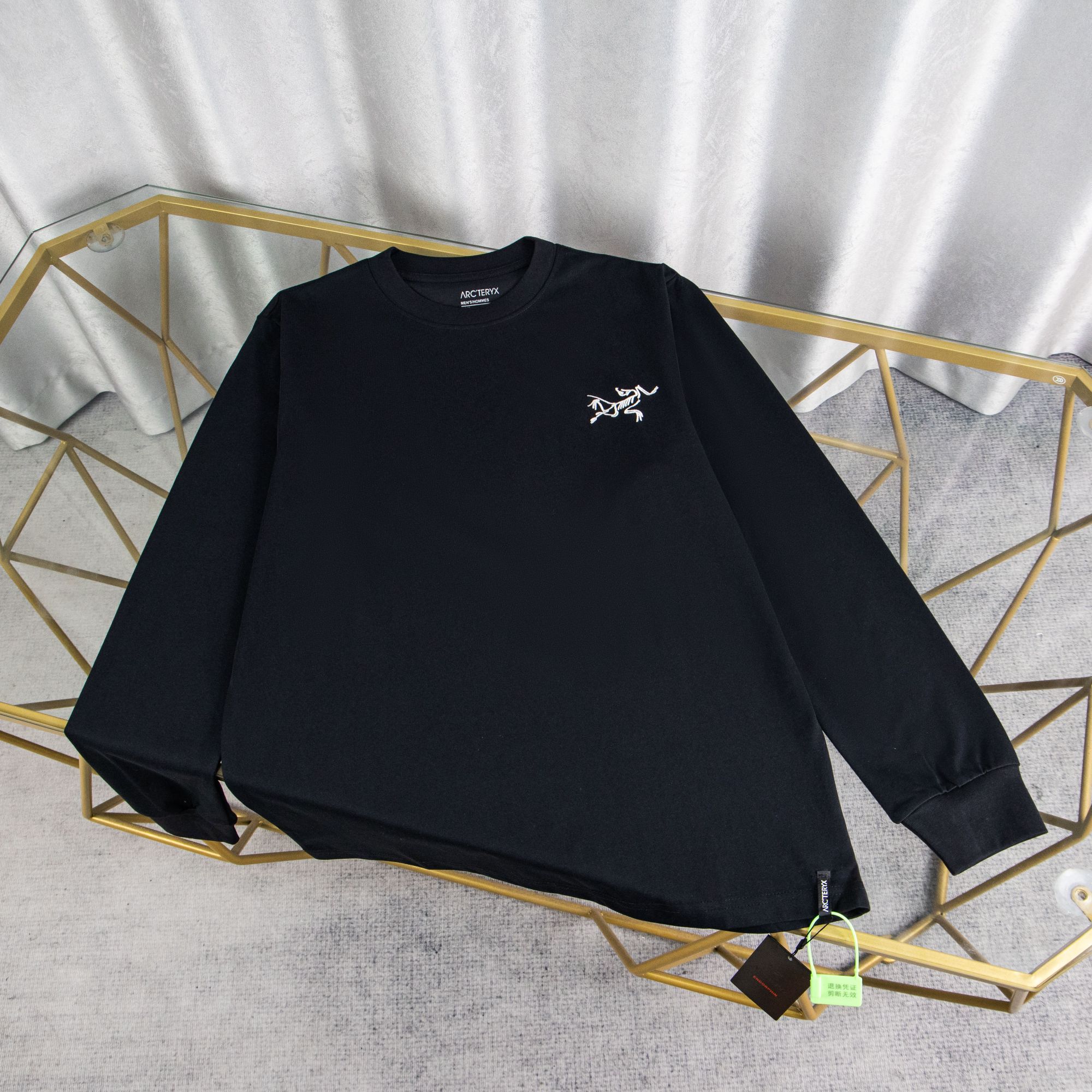激安価格！ 2027 アークテリクス 新作 長袖Tシャツ スーパーコピー