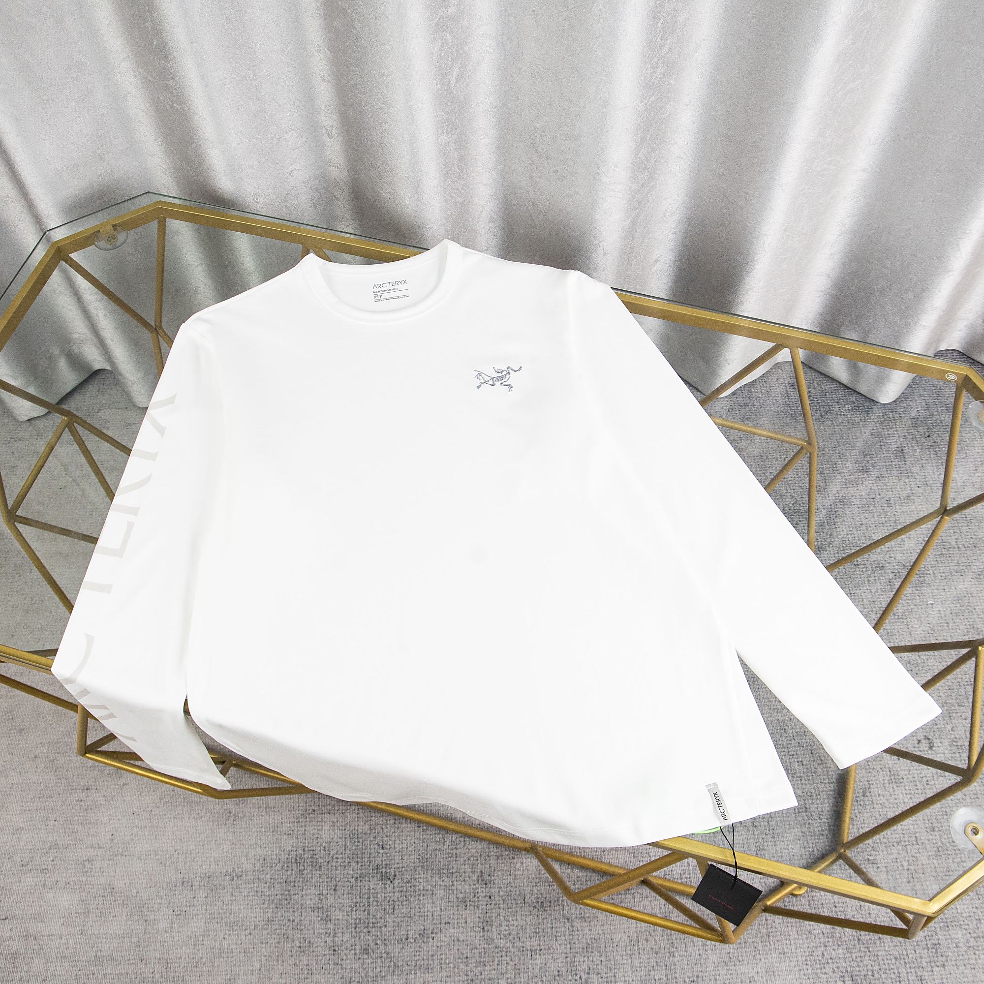 累積売上総額第１位！ 2027 アークテリクス 新作 長袖Tシャツ コピー