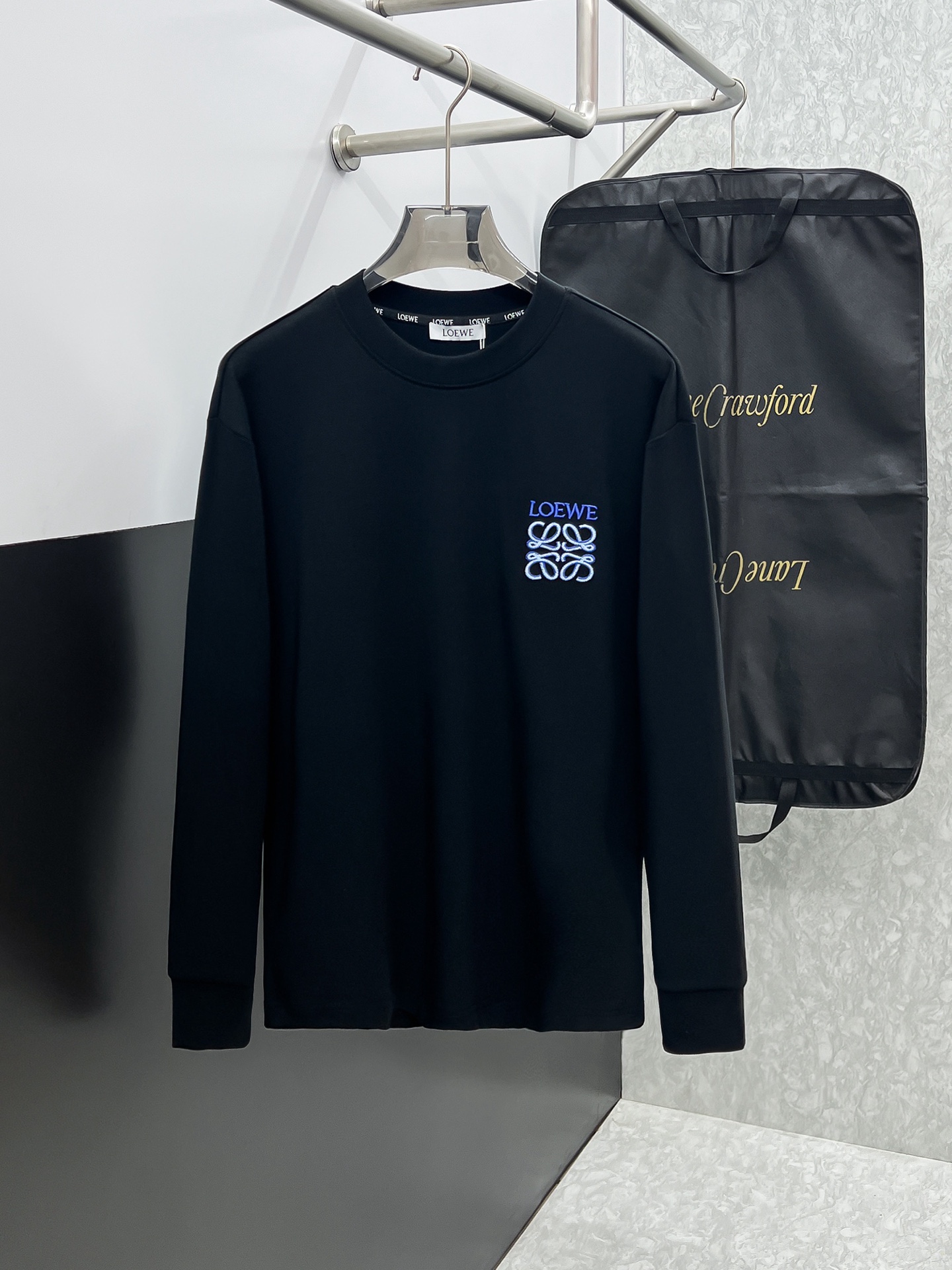 世界中で大人気♪  2027 ロエベ 新作 長袖Tシャツ コピー