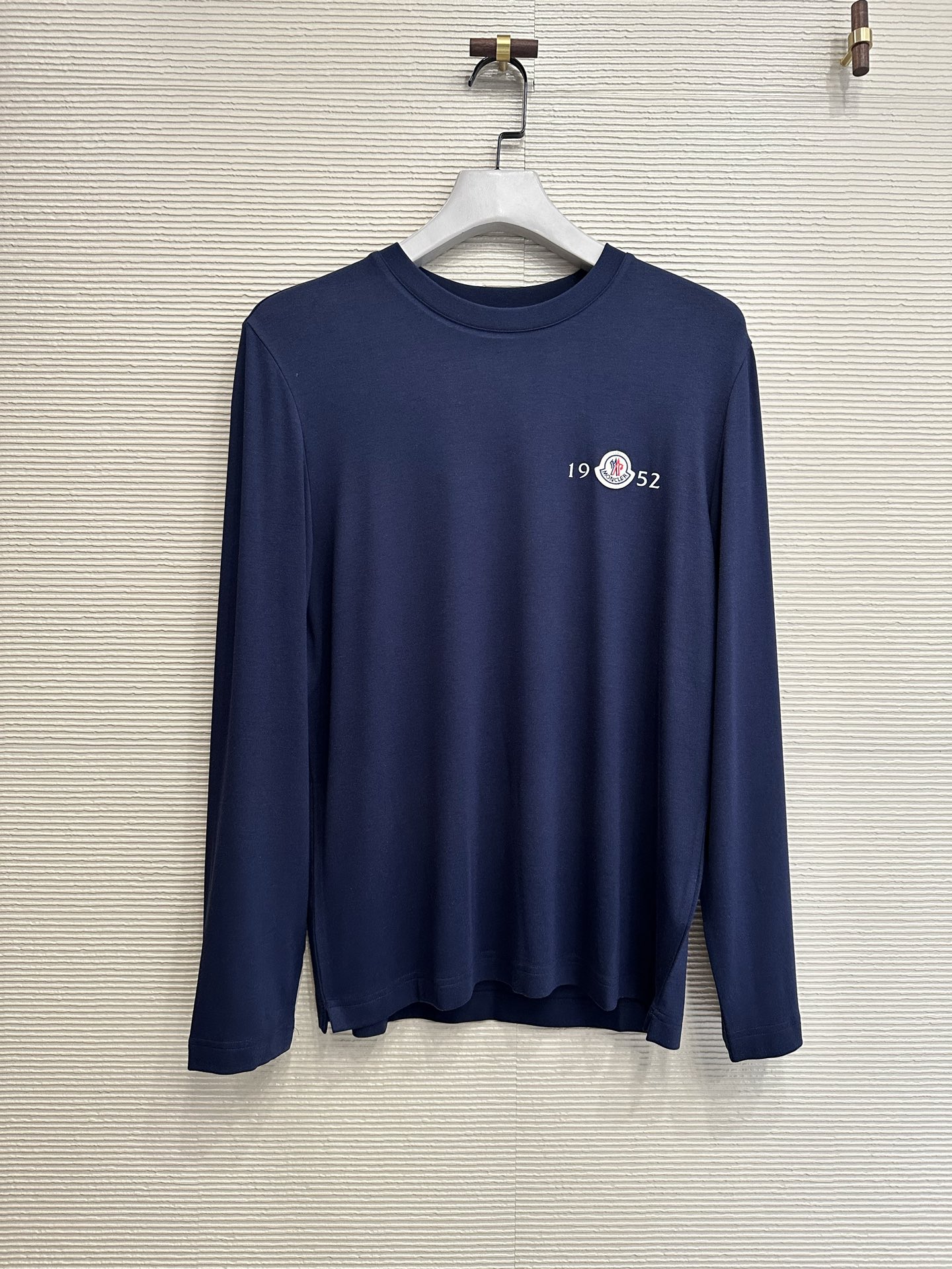 超希少！2027 モンクレール 新作 長袖Tシャツ スーパーコピー 3色