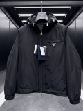 売上総額１位！2027 プラダ 新作 ダウンジャケット 偽物