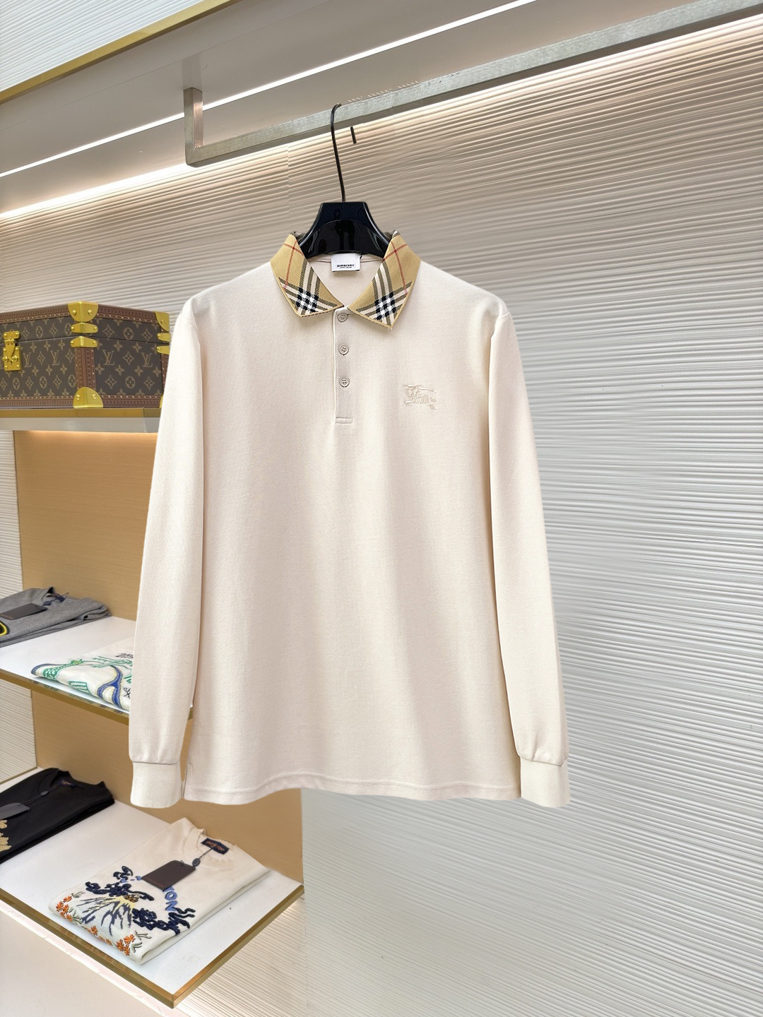 【使い勝手抜群】2027 バーバリー 新作 長袖Tシャツ スーパーコピー
