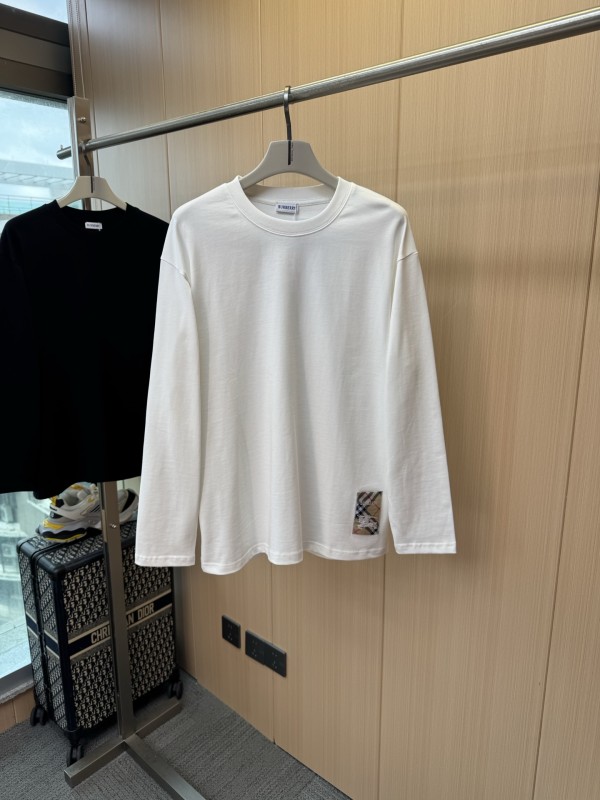 人気No1 2027 バーバリー 新作 長袖Tシャツ 偽物 2色