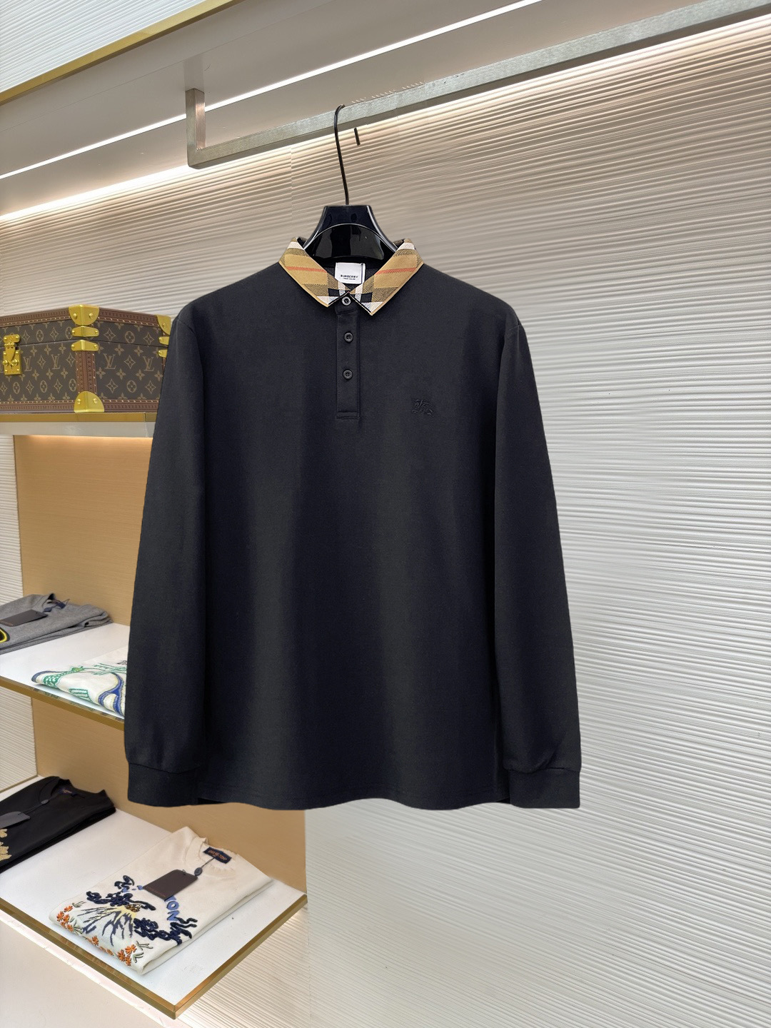 注目度抜群！2027 バーバリー 新作 長袖Tシャツ 偽物