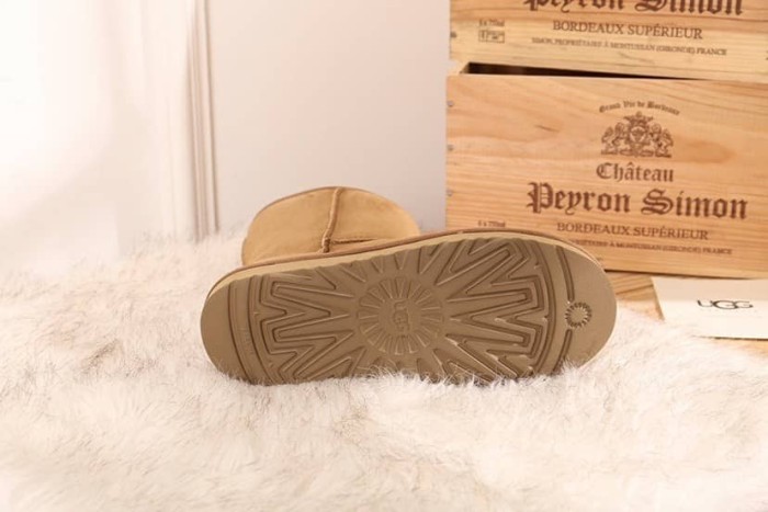 UGG Classic Short II Boot Chestnut (Women's)