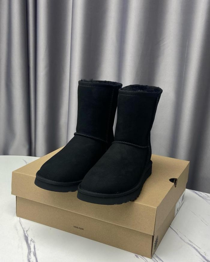 UGG Classic II Boot Black (Kids)