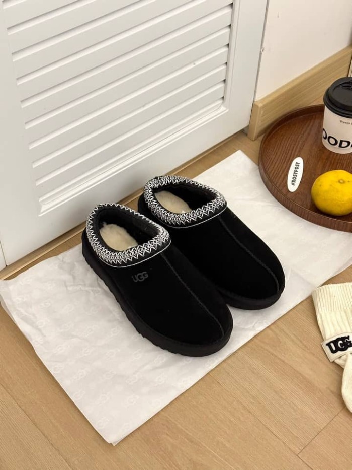UGG Tasman Slipper Black (Women's)