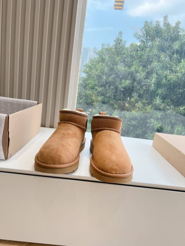 UGG Classic Ultra Mini Boot Chestnut