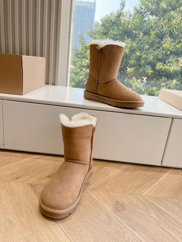 UGG Bailey Button II Chestnut (Women's)