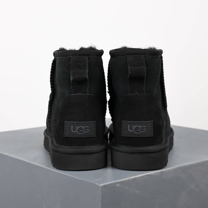 UGG Classic Mini II Boot Black (Women's)
