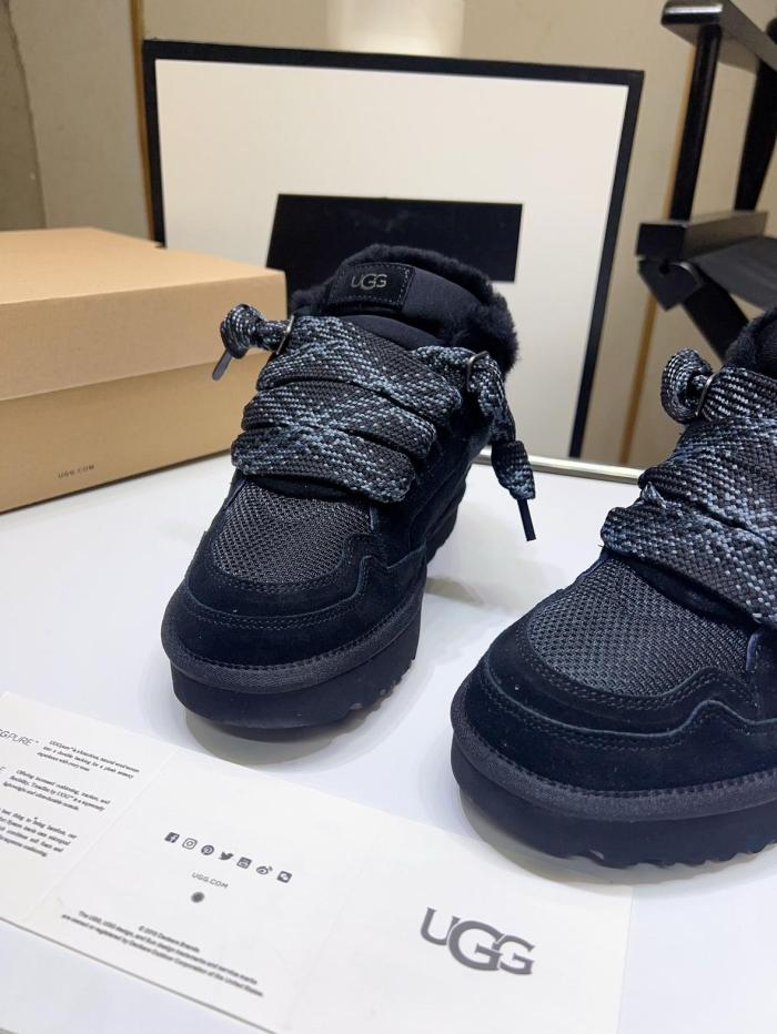 UGG Lowmel Black (Women's)