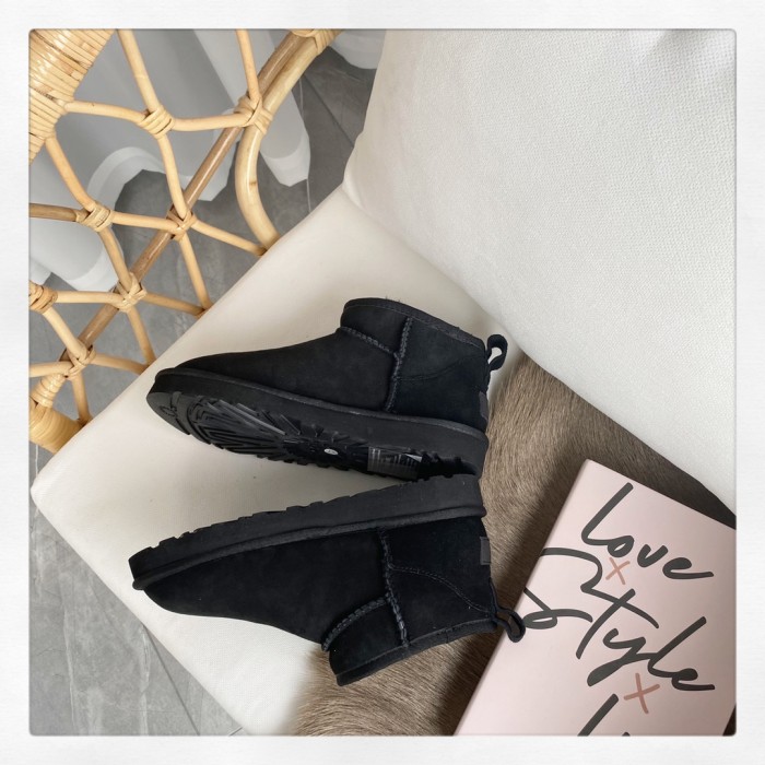 UGG Classic Ultra Mini Boot Black (Women's)