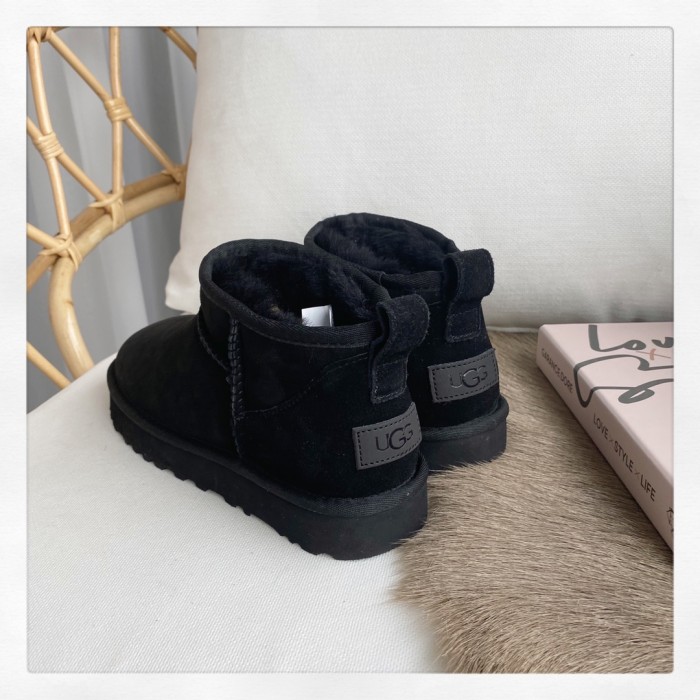 UGG Classic Ultra Mini Boot Black (Women's)