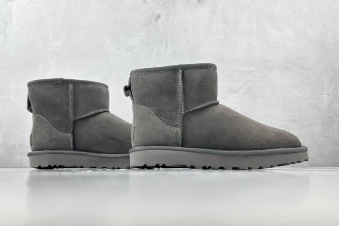 UGG Classic Mini II Boot Grey (Women's)
