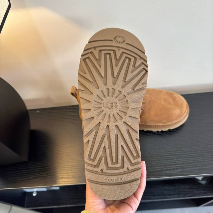 UGG Neumel Boot Chestnut