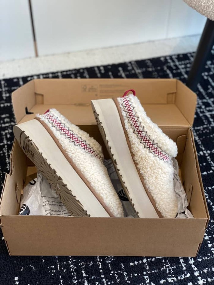 UGG Tazz Slipper Heritage Braid Natural (Women's)