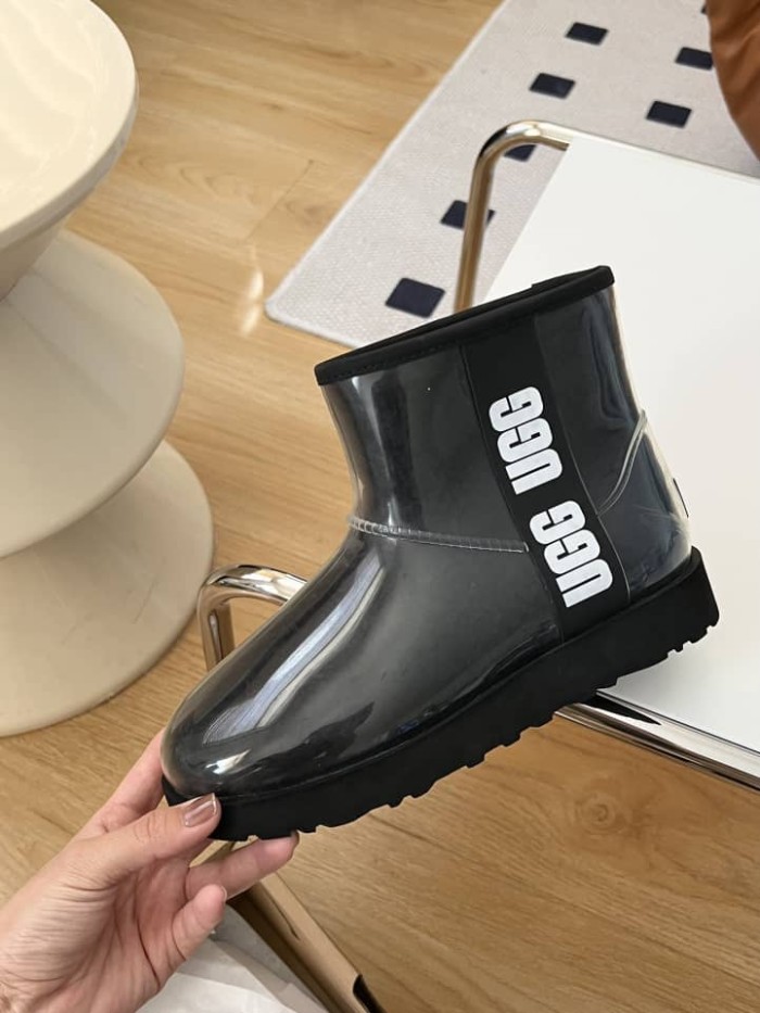 UGG Classic Clear Mini Boot Black (Women's)