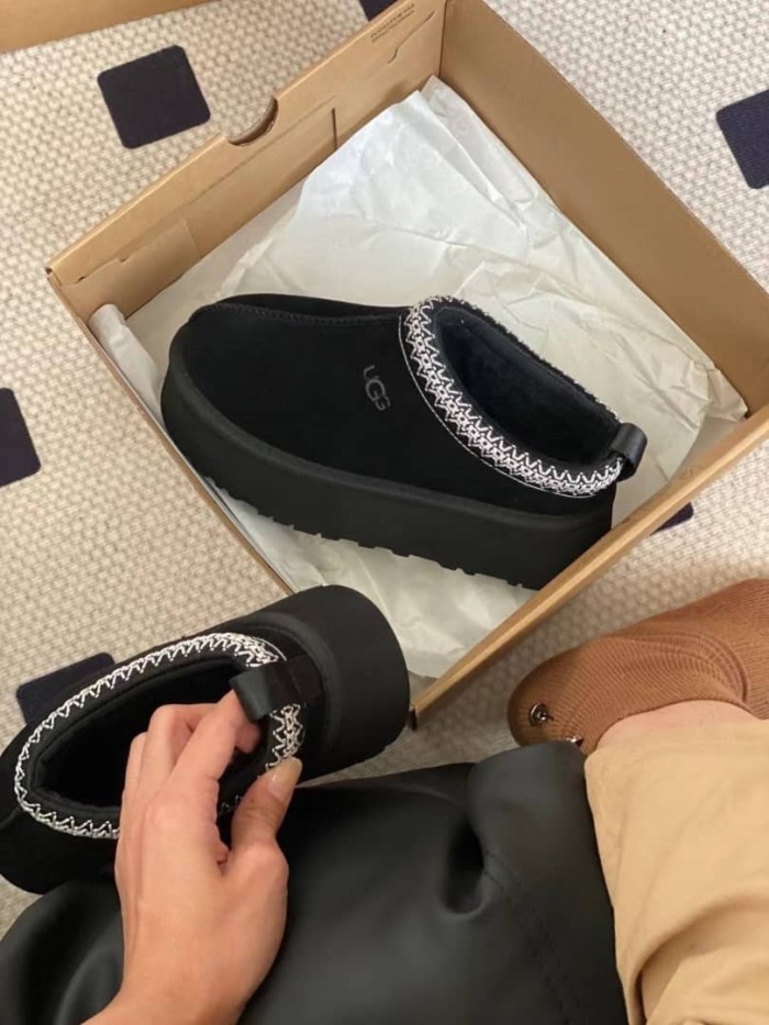 UGG Tazz Slipper Black (Women's)