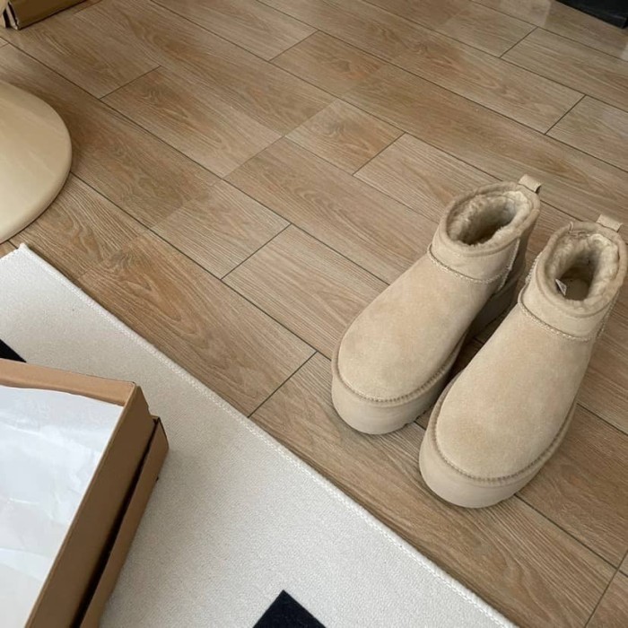 UGG Classic Ultra Mini Platform Boot Driftwood (Women's)