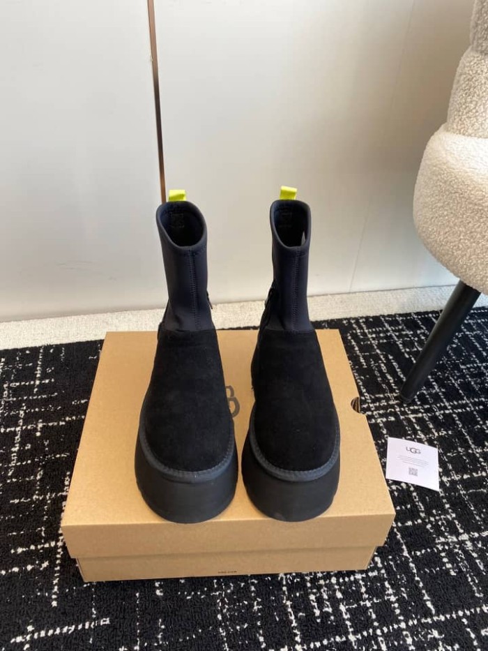 UGG Classic Dipper Boot Black (Women's)