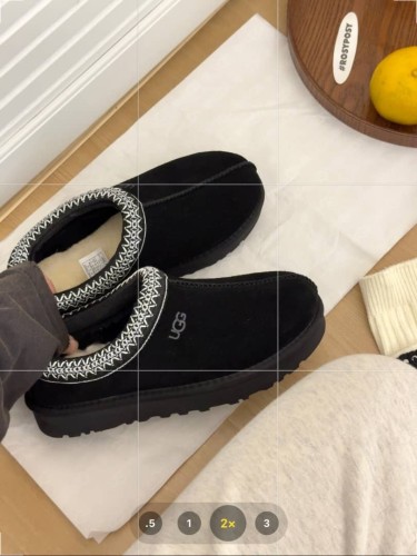 UGG Tasman Slipper Black (Women's)