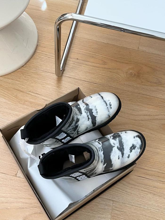UGG Classic Clear Mini Boot Marble White Black (Women's)