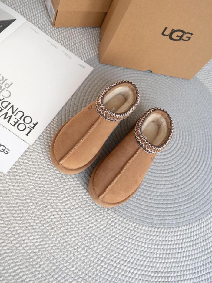 UGG Tasman Slipper Chestnut