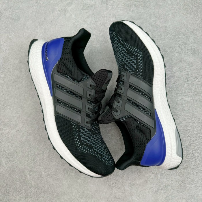 adidas Ultra Boost OG (2018/2020)