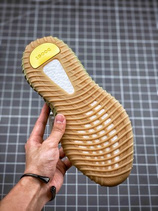 adidas Yeezy Boost 350 V2 Sulfur