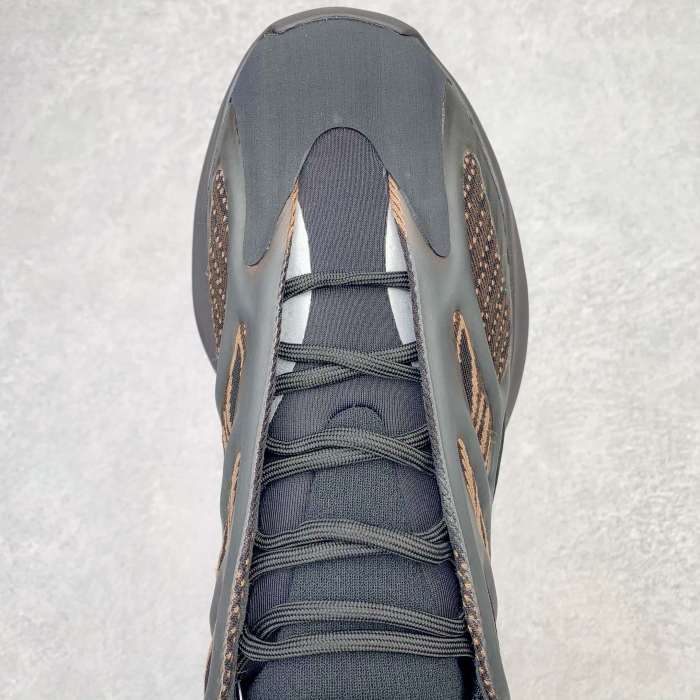 Adidas Yeezy 700 V3 Clay Brown