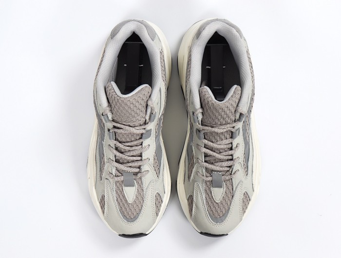 adidas Yeezy Boost 700 V2 Static (2018/2022)